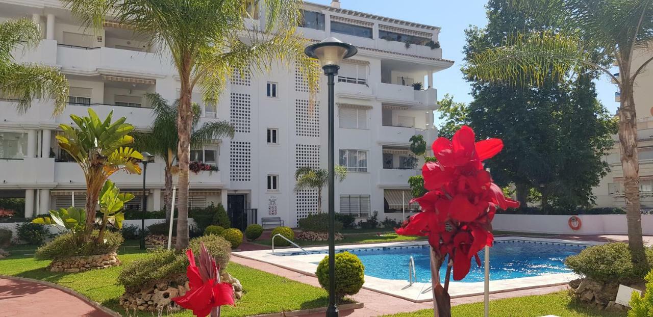 Apartamento Autentico Playa Торемолинос Екстериор снимка